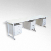 Стол 3-х тумбовый для лабораторных работ 2500*600*850 ЛДСП - «globural.ru» - Междуреченск